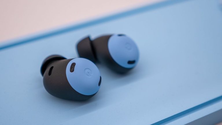 Unlock Pixel Buds Pro’s hidden feature: Quick Phrases support quietly added by Google!