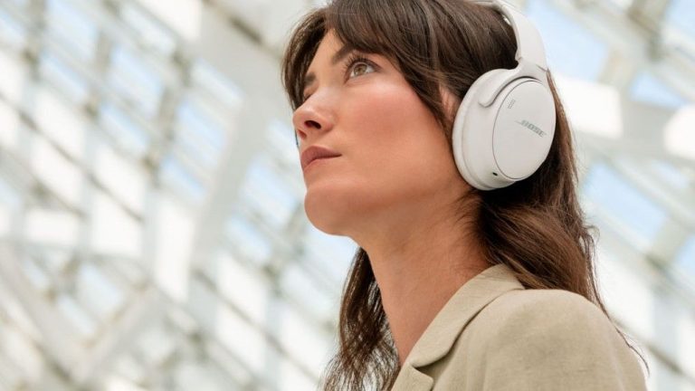 Get Your Bose QuietComfort 45 Headphones at a Record Low Price During Amazon’s Black Friday Sale – Limited Time Offer!