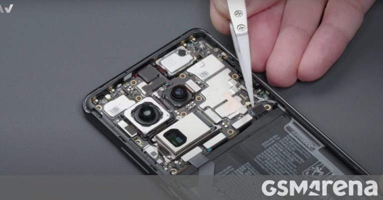 Exclusive Look: OnePlus 12 Vapor Chamber Teardown Video – Must Watch!