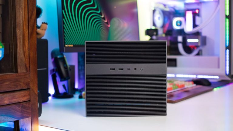 Unboxing the ZimaCube NAS: Discover the Power of this 6-Bay Storage Solution