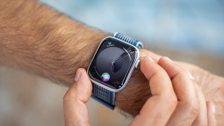 Apple Watch Fall Detection Saves Hiker’s Life: How This Feature Could Save Yours too!