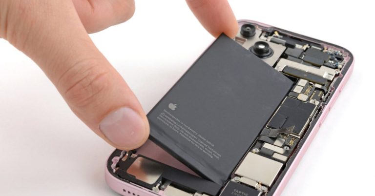 Apple urges iPhone 16 battery production in India for better performance